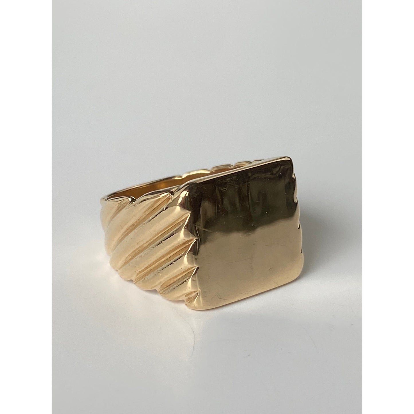 Vintage Solid 14k Yellow Gold Square Designed Signet Ring Band - Size 9.25