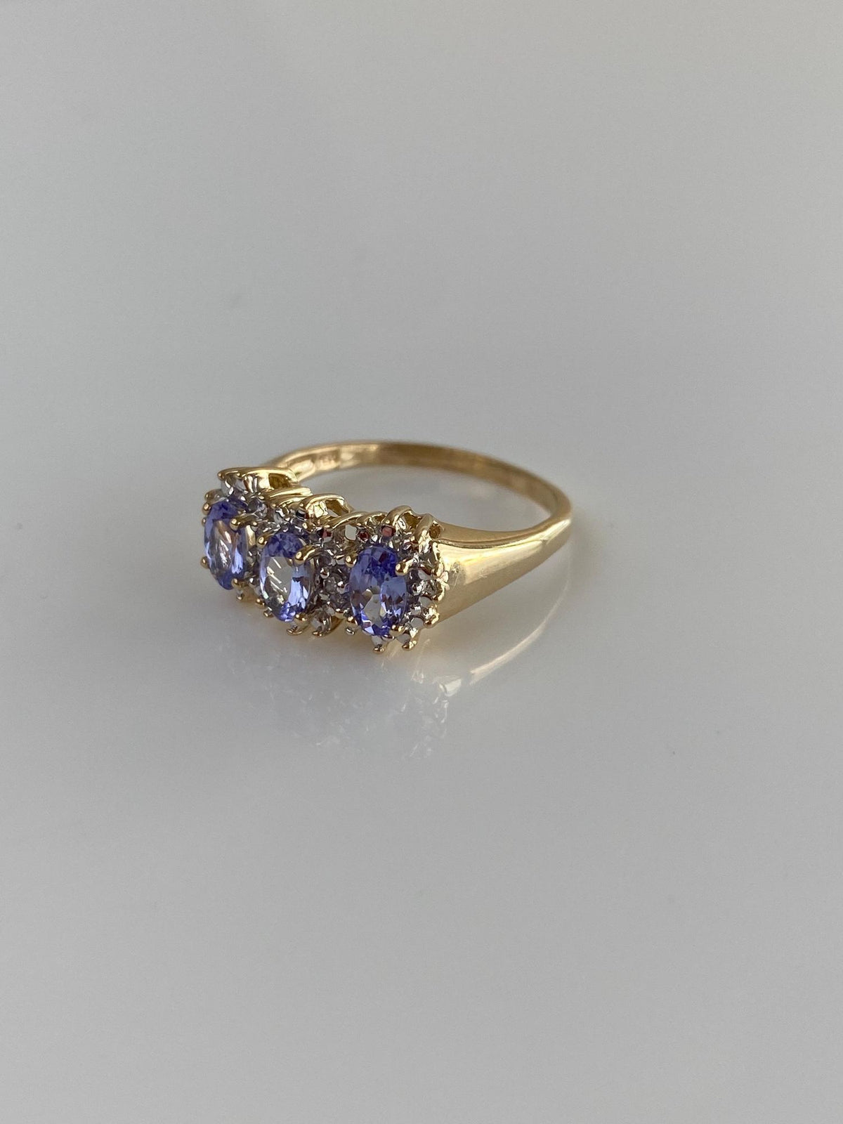 Vintage Solid 14k White & Yellow Gold Tanzanite Row Ring - Size 5.25