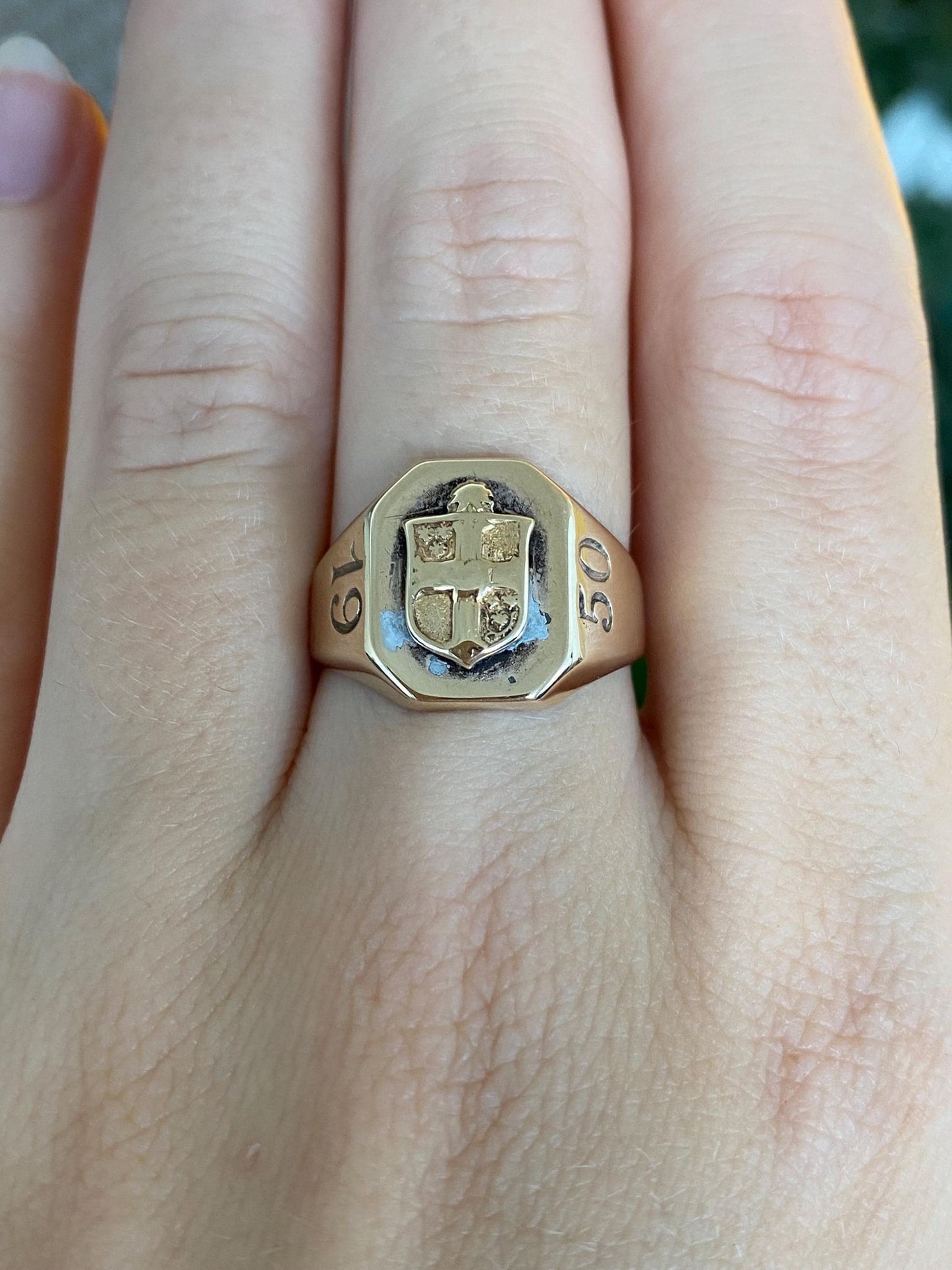 Vintage Solid 10k Yellow Gold 1950 Class Ring - Size 7.75
