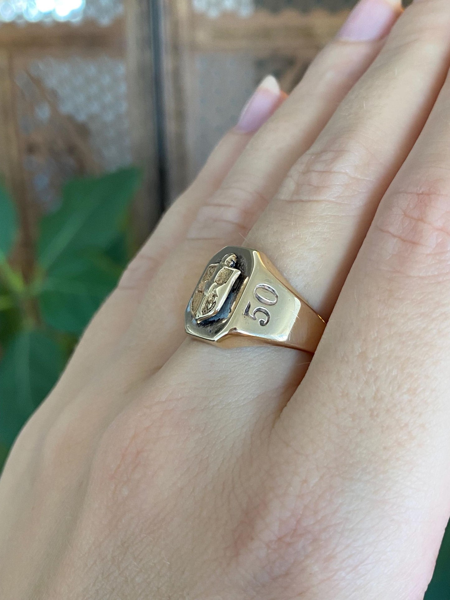 Vintage Solid 10k Yellow Gold 1950 Class Ring - Size 7.75