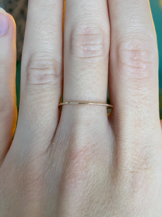 Vintage Solid 14k Rose Gold Thin Ring Band - Size 8.25