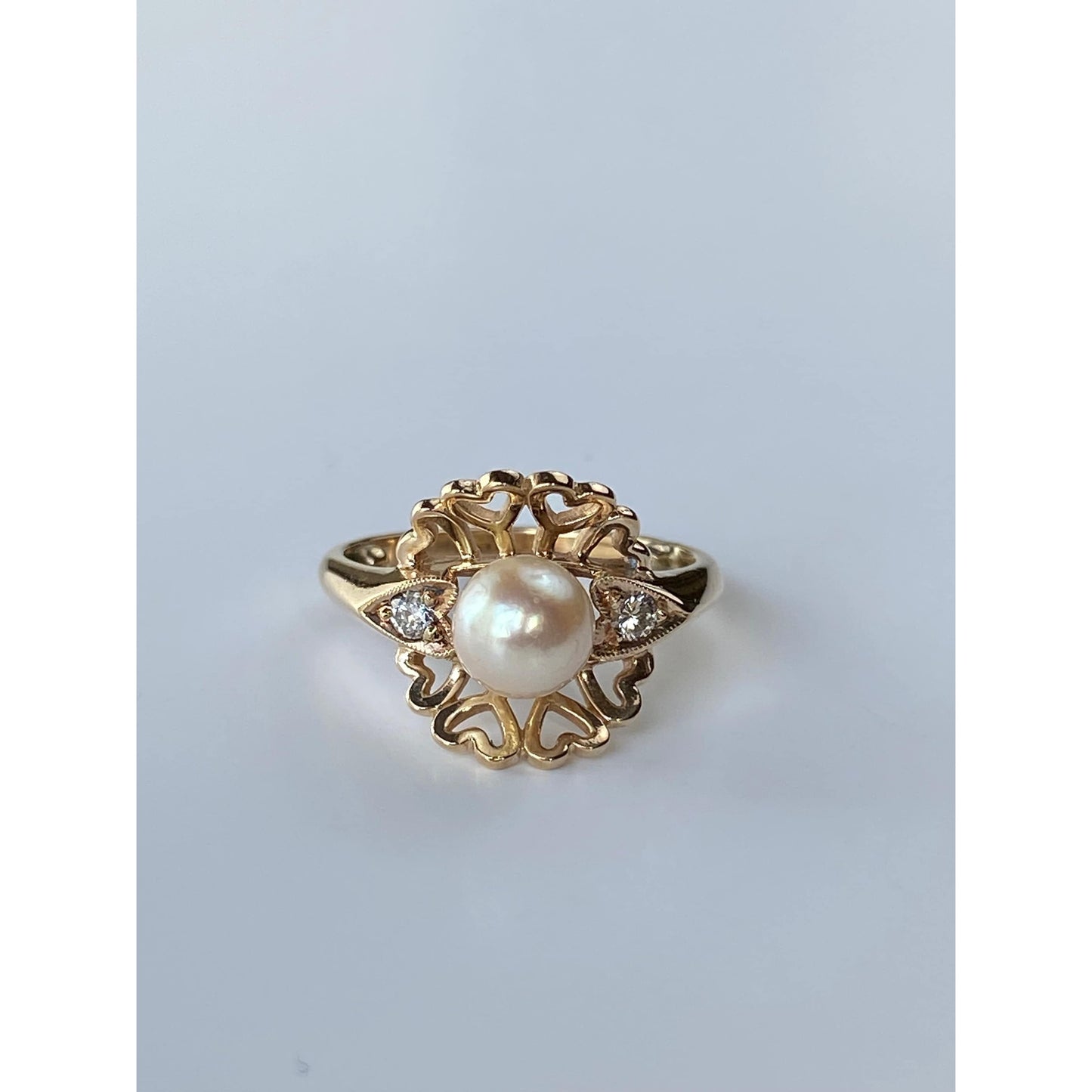 Vintage Solid 14k Yellow Gold Pearl Diamond Hearts Ring - Size 4.25