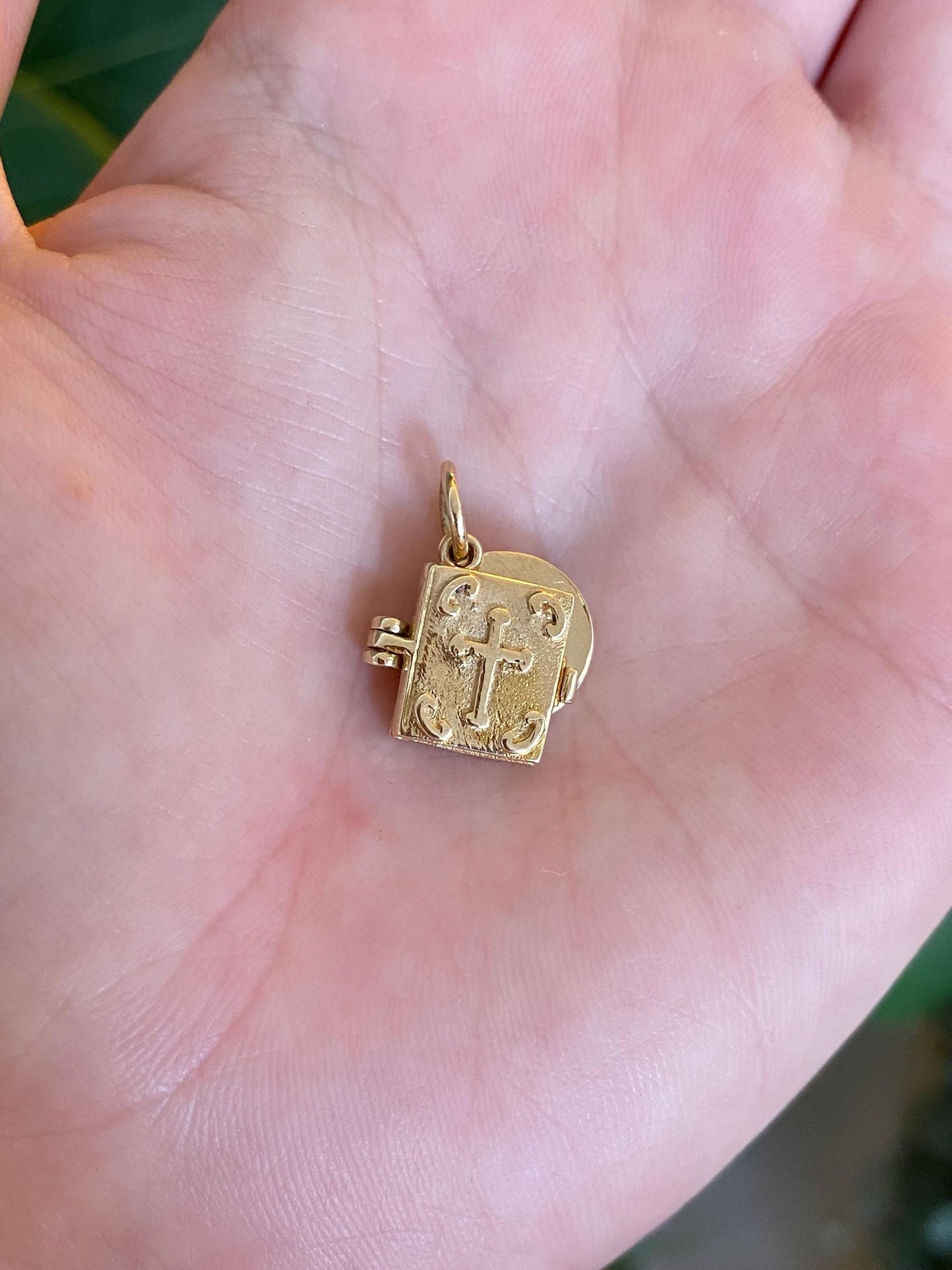 Vintage Solid 9k Yellow Gold Bible Book London 1980 Charm