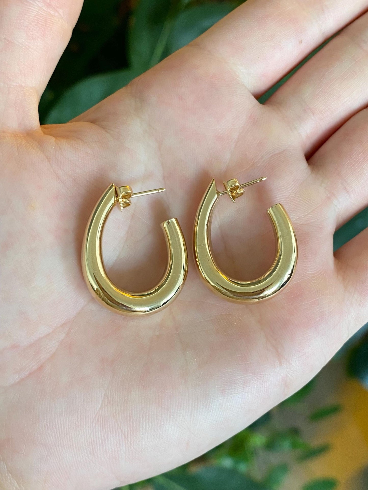 Vintage 14k Yellow Gold Oval Drop Hoop Earrings
