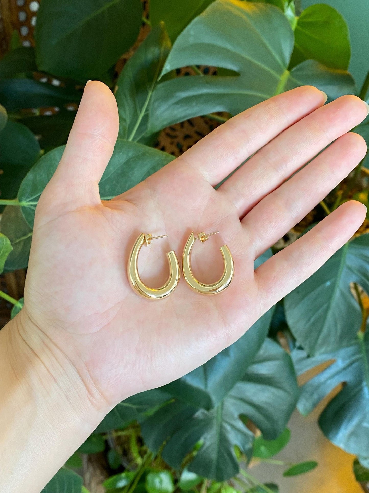 Vintage 14k Yellow Gold Oval Drop Hoop Earrings