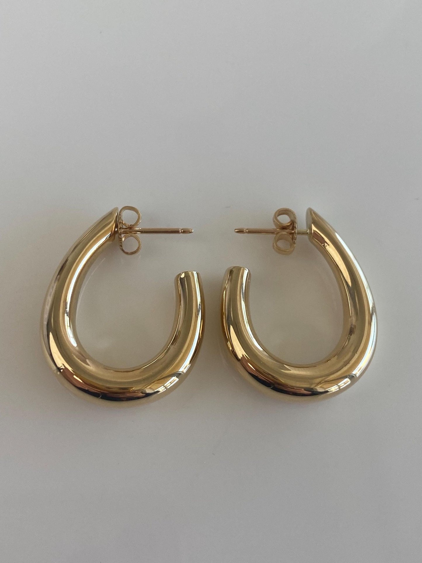 Vintage 14k Yellow Gold Oval Drop Hoop Earrings