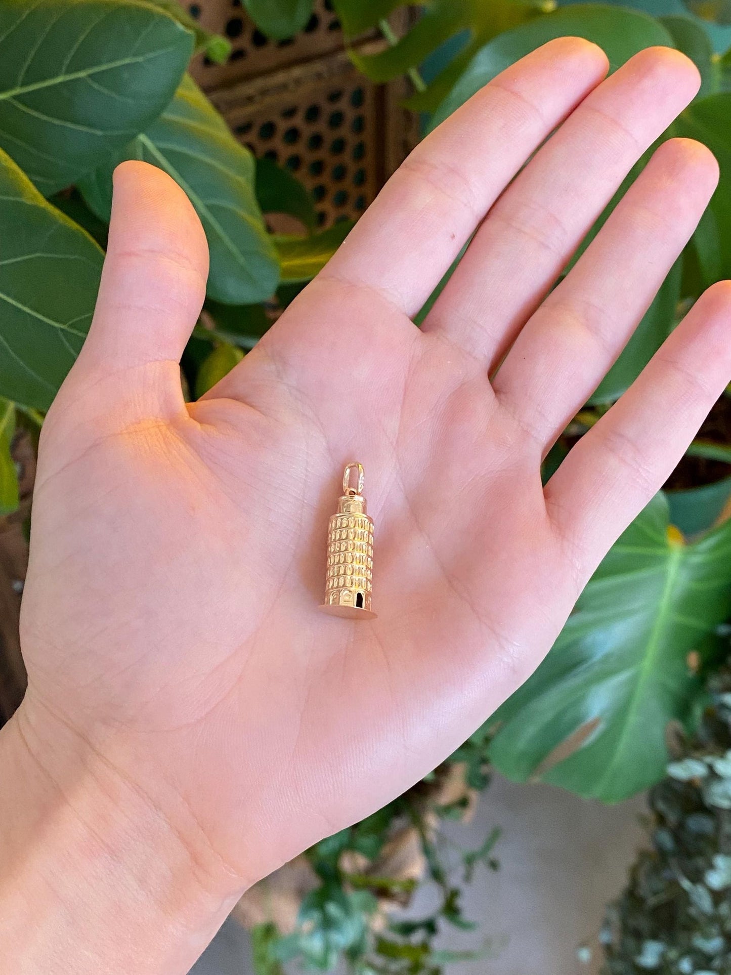 Vintage 18k Yellow Gold Leaning Tower of Pisa Charm