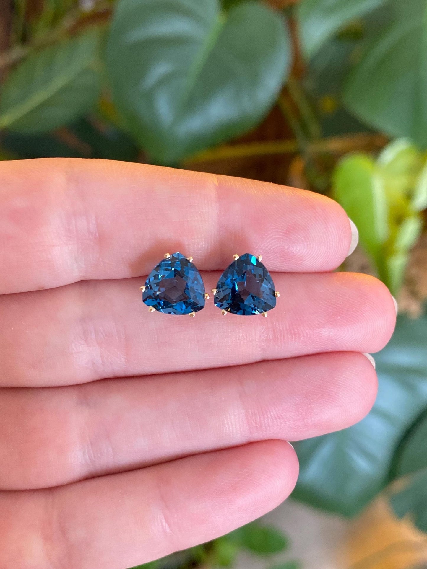 Vintage Solid 10k Yellow Gold Topaz Stud Earrings