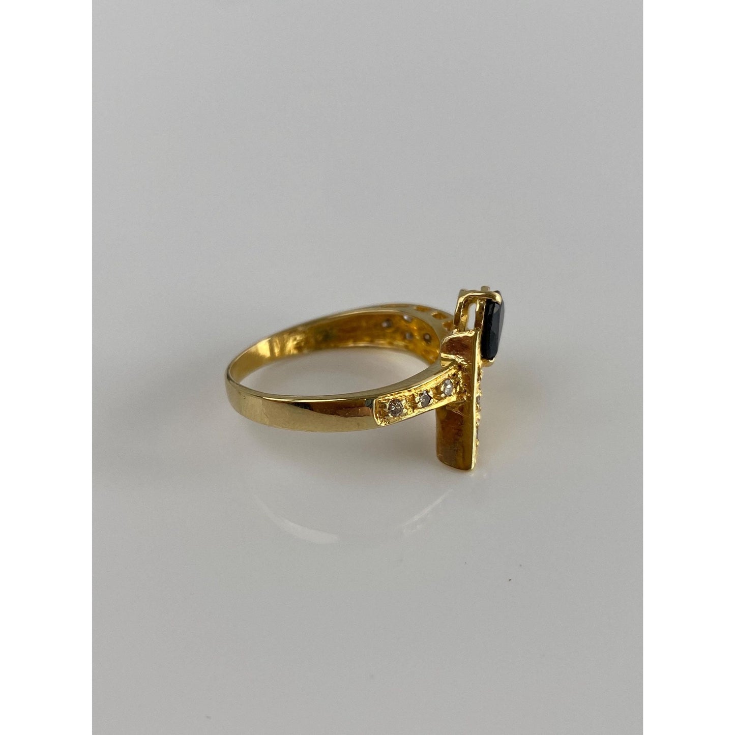 Vintage Solid 18k Yellow Gold Diamond Black Sapphire Ring - Size 7.5