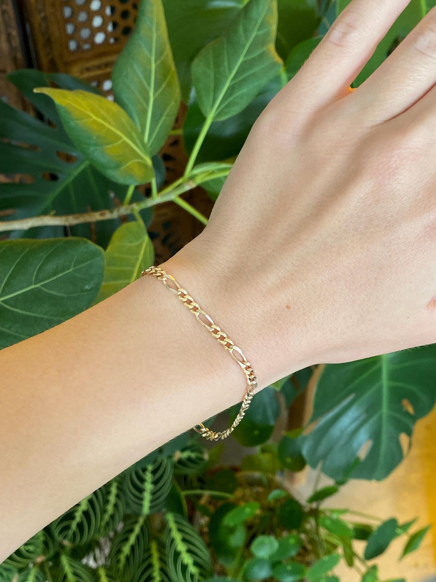 Vintage Solid 14k Yellow Gold Figaro Chain Bracelet - 8.25 inches