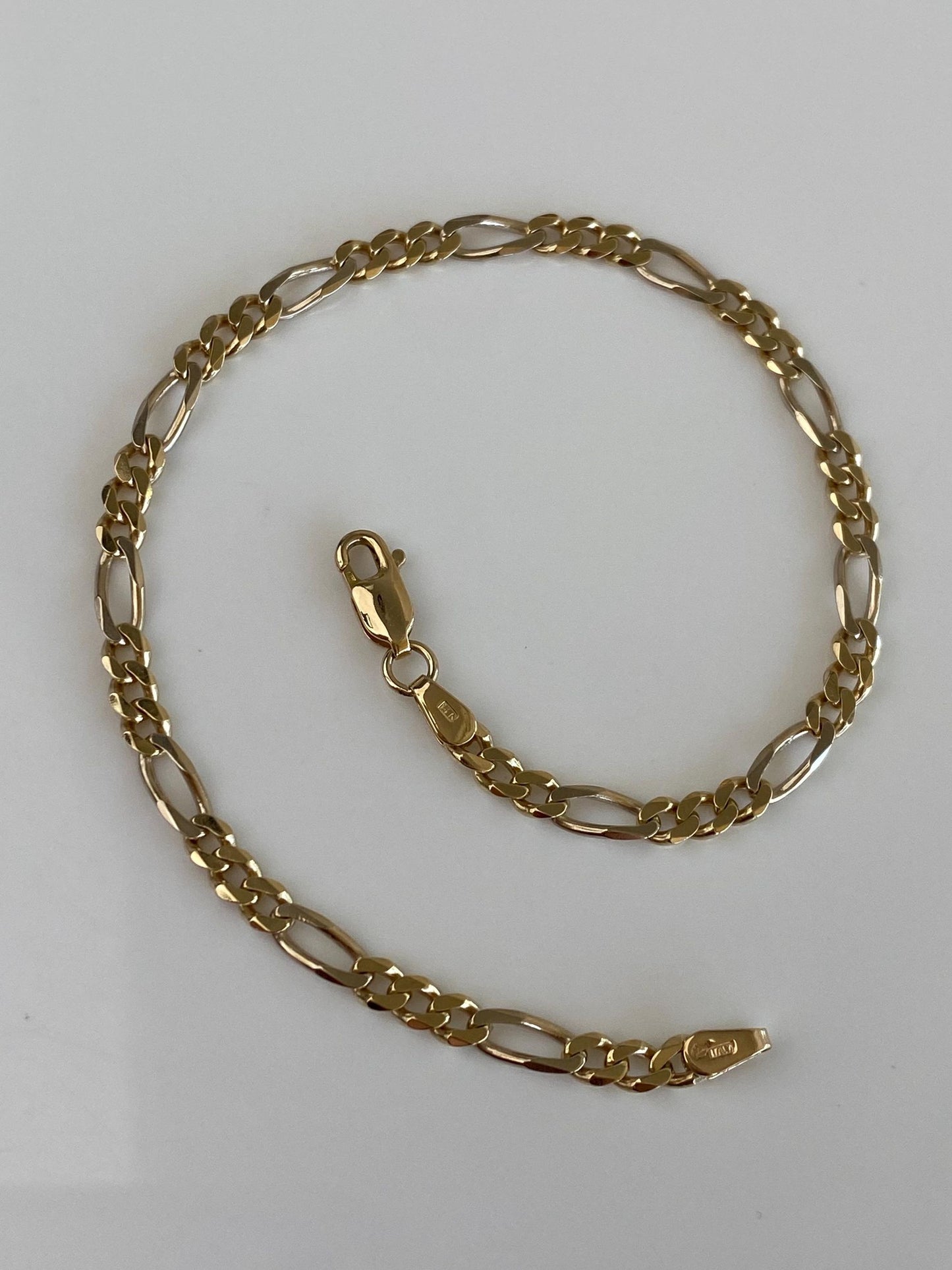 Vintage Solid 14k Yellow Gold Figaro Chain Bracelet - 8.25 inches