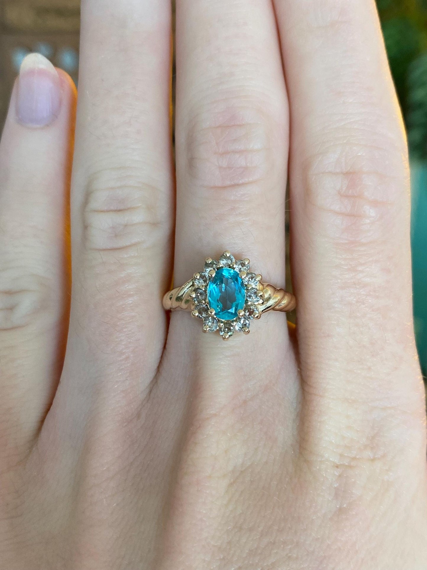 Vintage Solid 14k Yellow Gold Light Blue Green Cubic Zirconia Clear Sapphire Halo Ring - Size 7