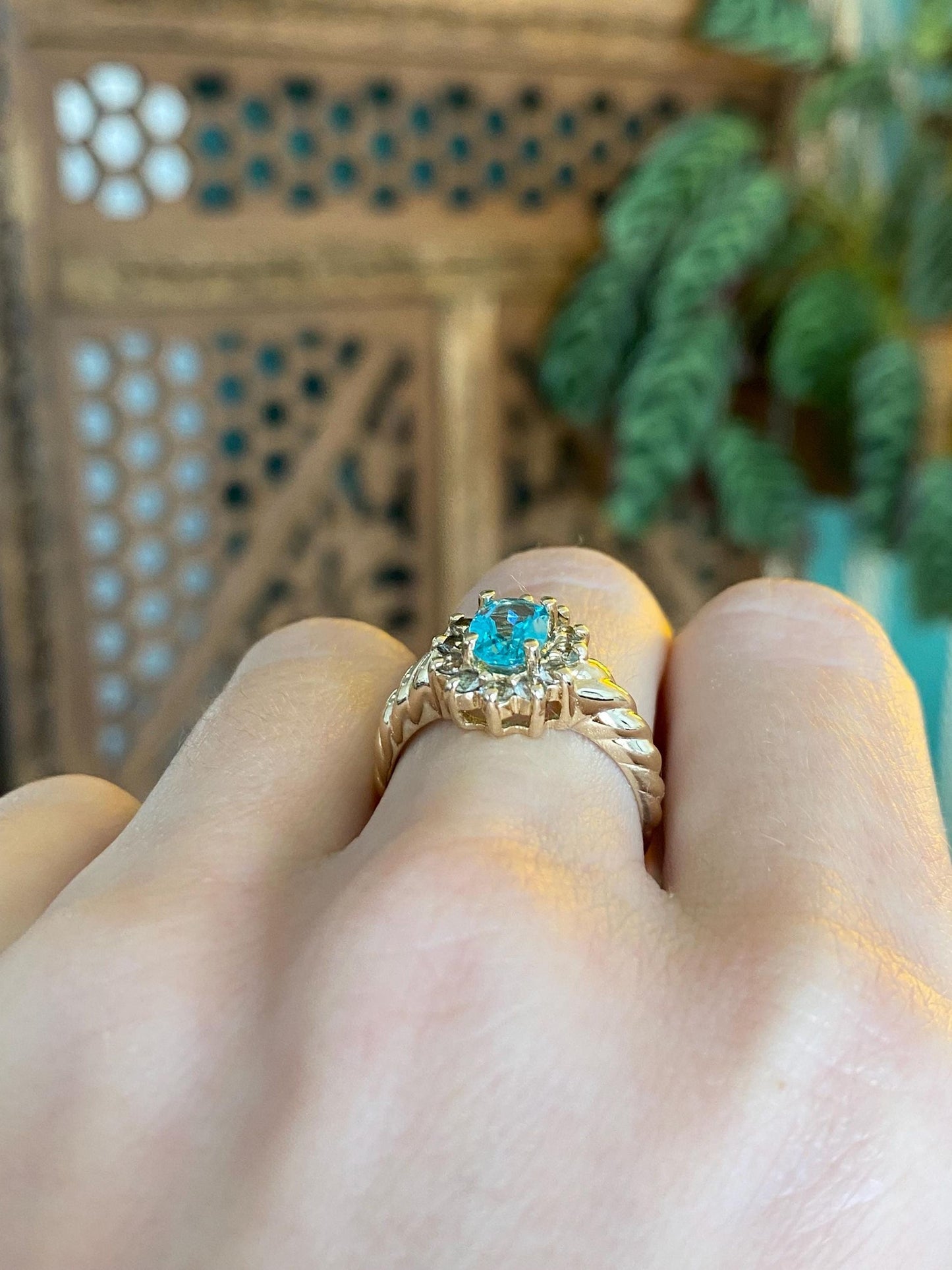 Vintage Solid 14k Yellow Gold Light Blue Green Cubic Zirconia Clear Sapphire Halo Ring - Size 7