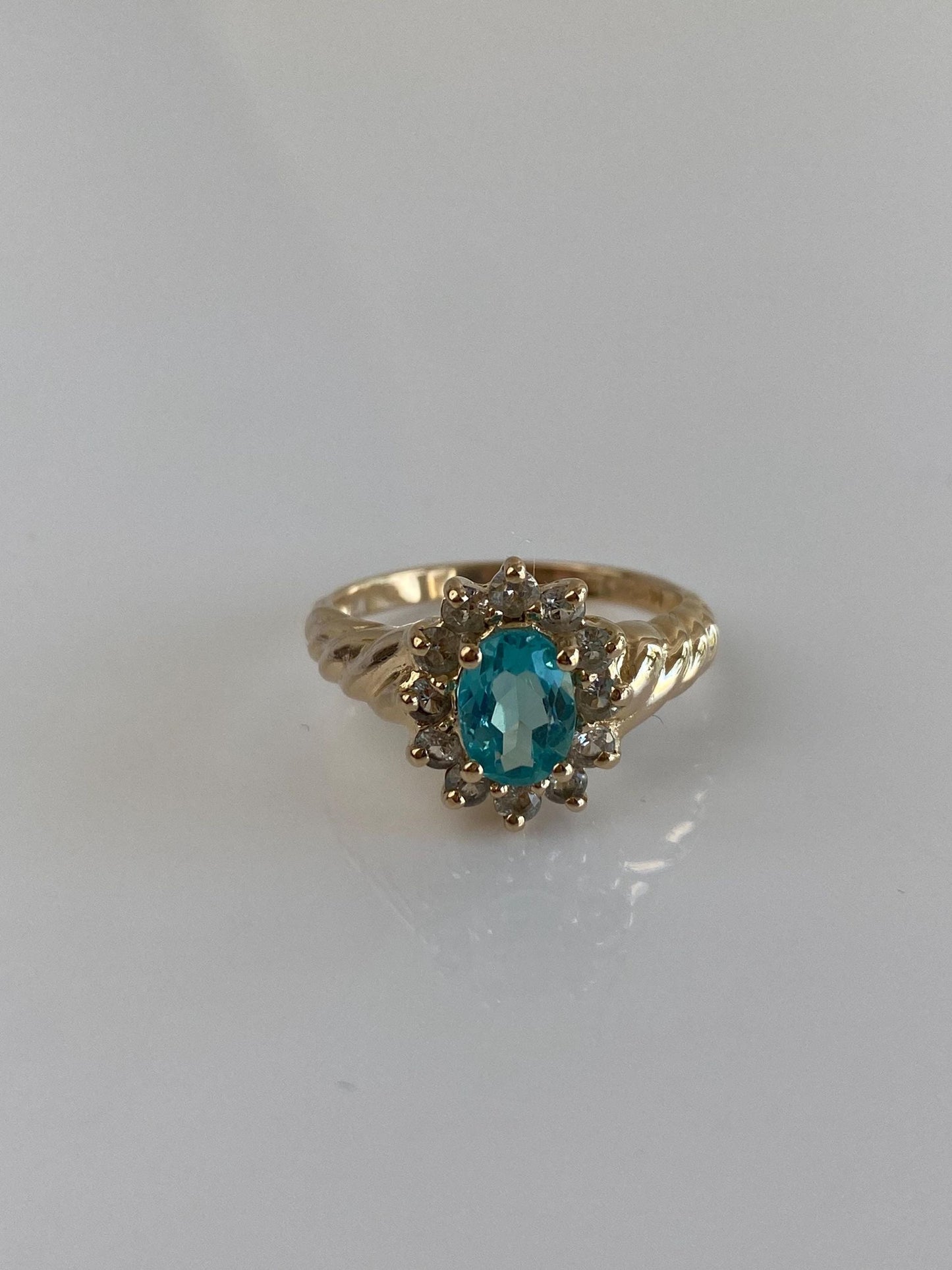 Vintage Solid 14k Yellow Gold Light Blue Green Cubic Zirconia Clear Sapphire Halo Ring - Size 7