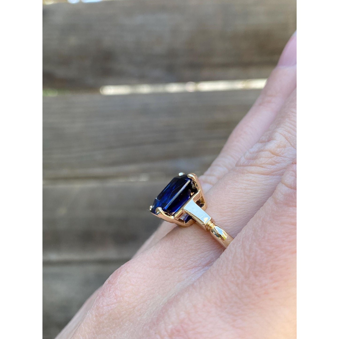 Solid 14k Yellow Gold Blue Spinel Ring - Size 9