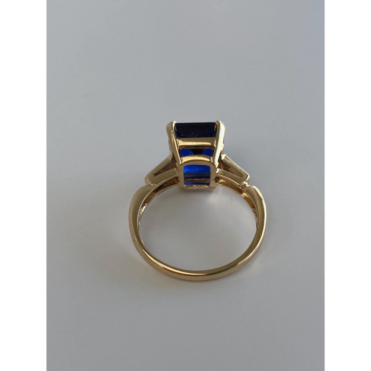 Solid 14k Yellow Gold Blue Spinel Ring - Size 9