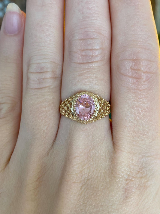 Vintage Solid 14k Yellow Gold Pink Cubic Zirconia Open Work Ring - Size 5.5