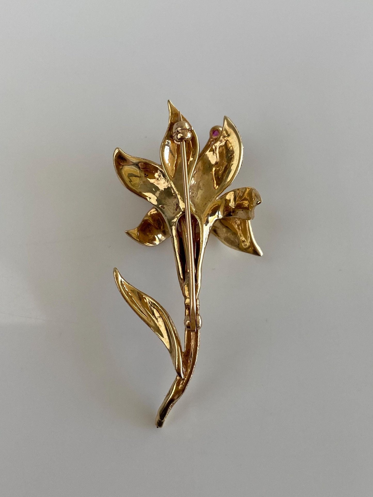 Vintage Solid 14k Yellow Gold Pink Spinel Flower Pin
