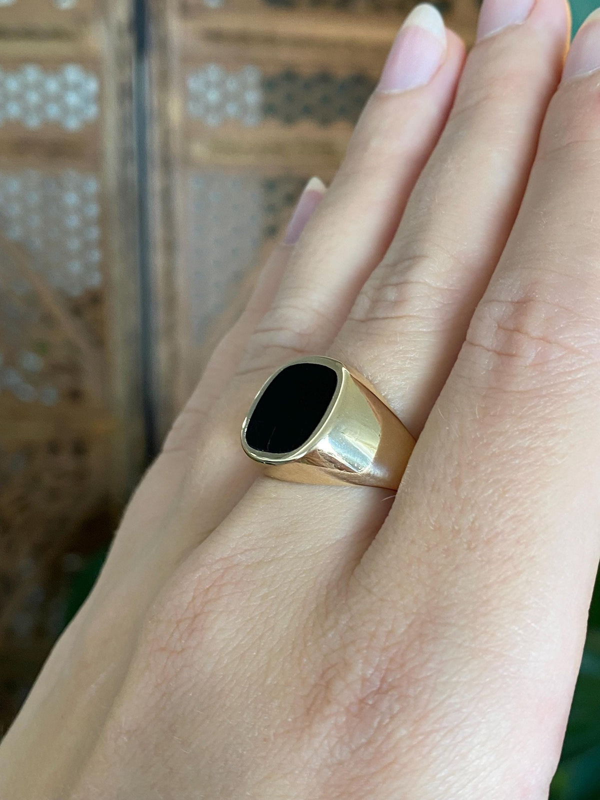 Vintage Solid 14k Yellow Gold Black Onyx Inlay Signet Ring - Size 8