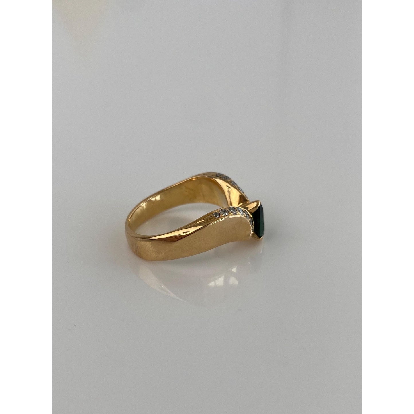 Vintage Solid 18k Yellow Gold Emerald & Diamond Ring Band - Size 6.25