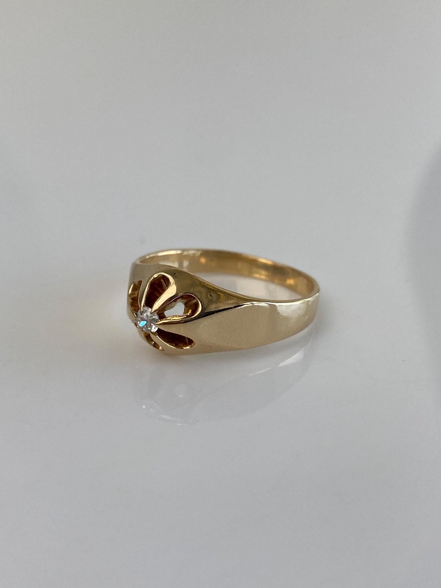 Vintage Solid 12k Yellow Gold Diamond Ring - Size 8.75