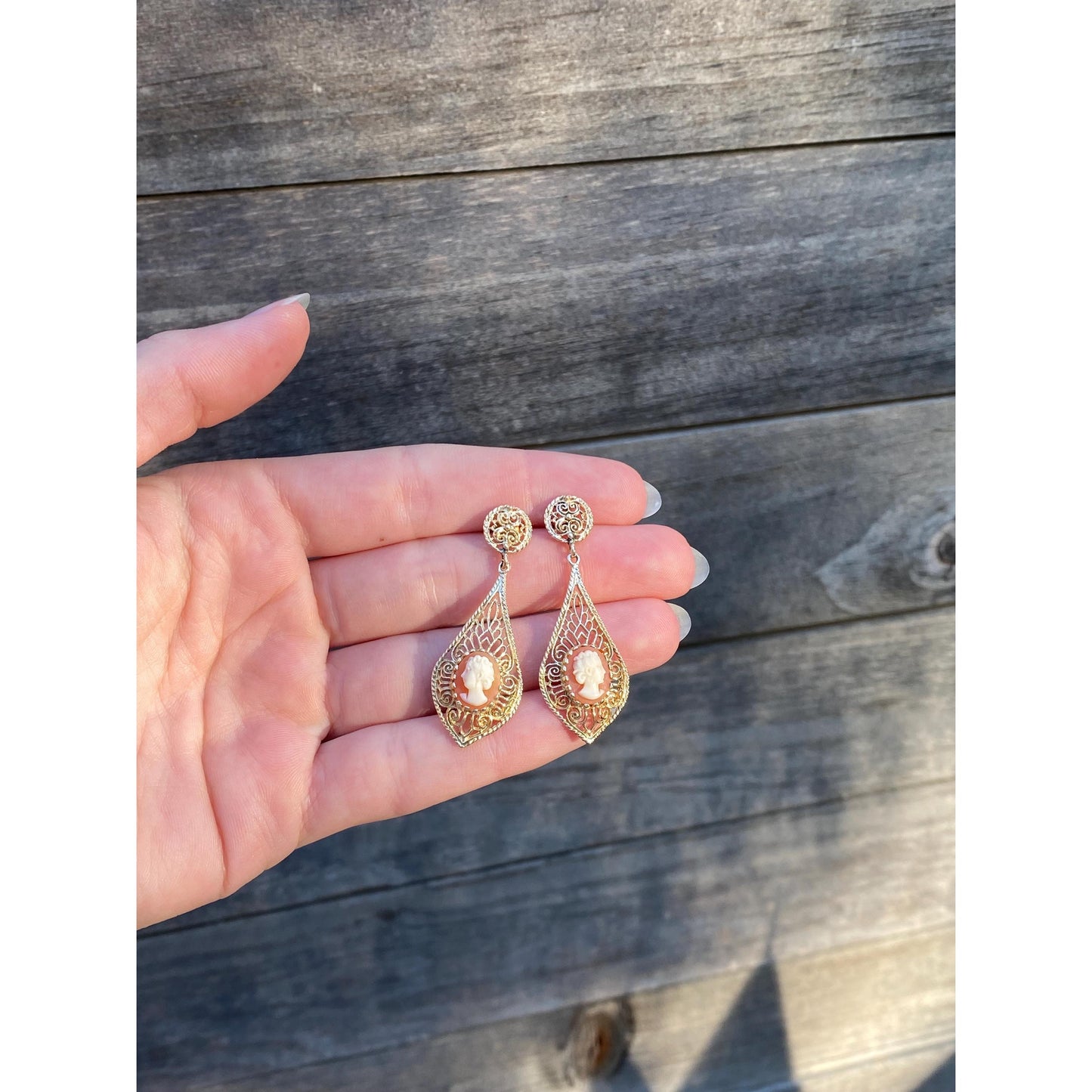 Vintage Solid 14k Yellow Gold Filigree Cameo Dangle Stud Earrings