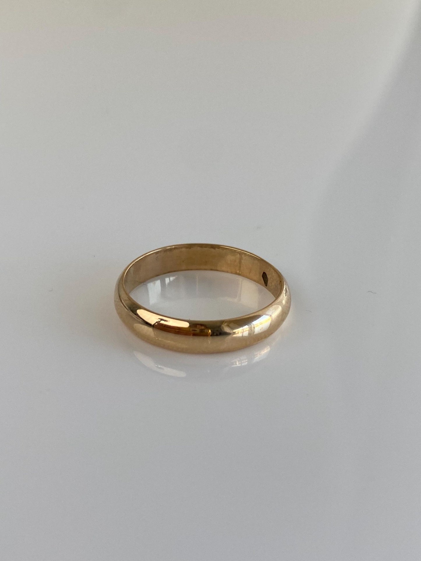 Vintage Solid 14k Yellow Gold Ring Band - Size 6.75