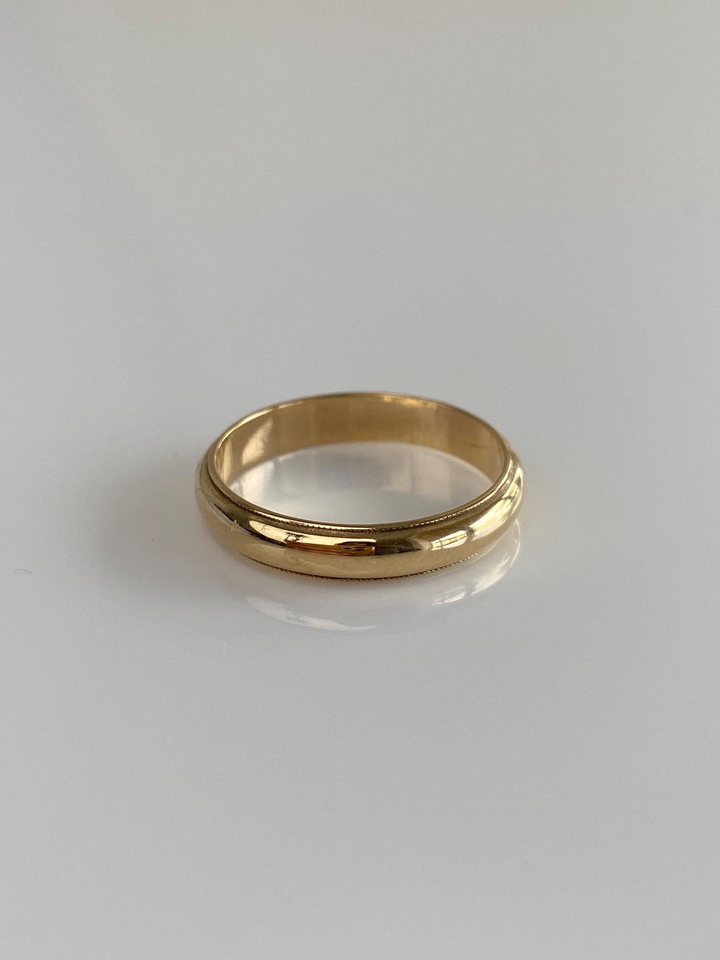 Vintage Solid 14k Yellow Gold Milgrain Ring Band - Size 8.25