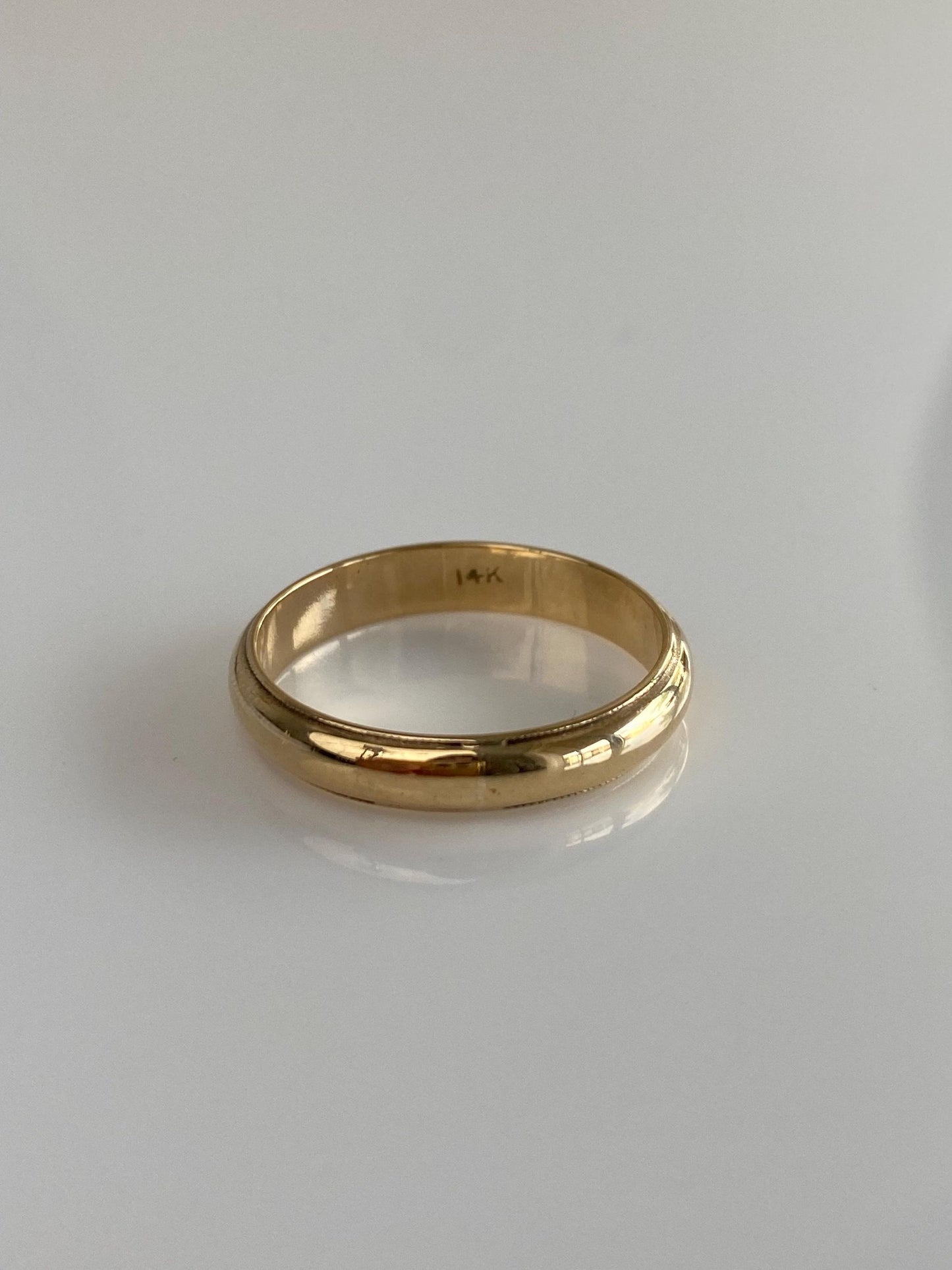 Vintage Solid 14k Yellow Gold Milgrain Ring Band - Size 8.25