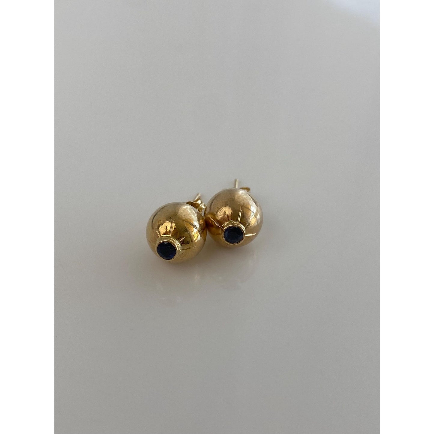 Vintage 14k Yellow Gold Sapphire Ball Stud Earrings