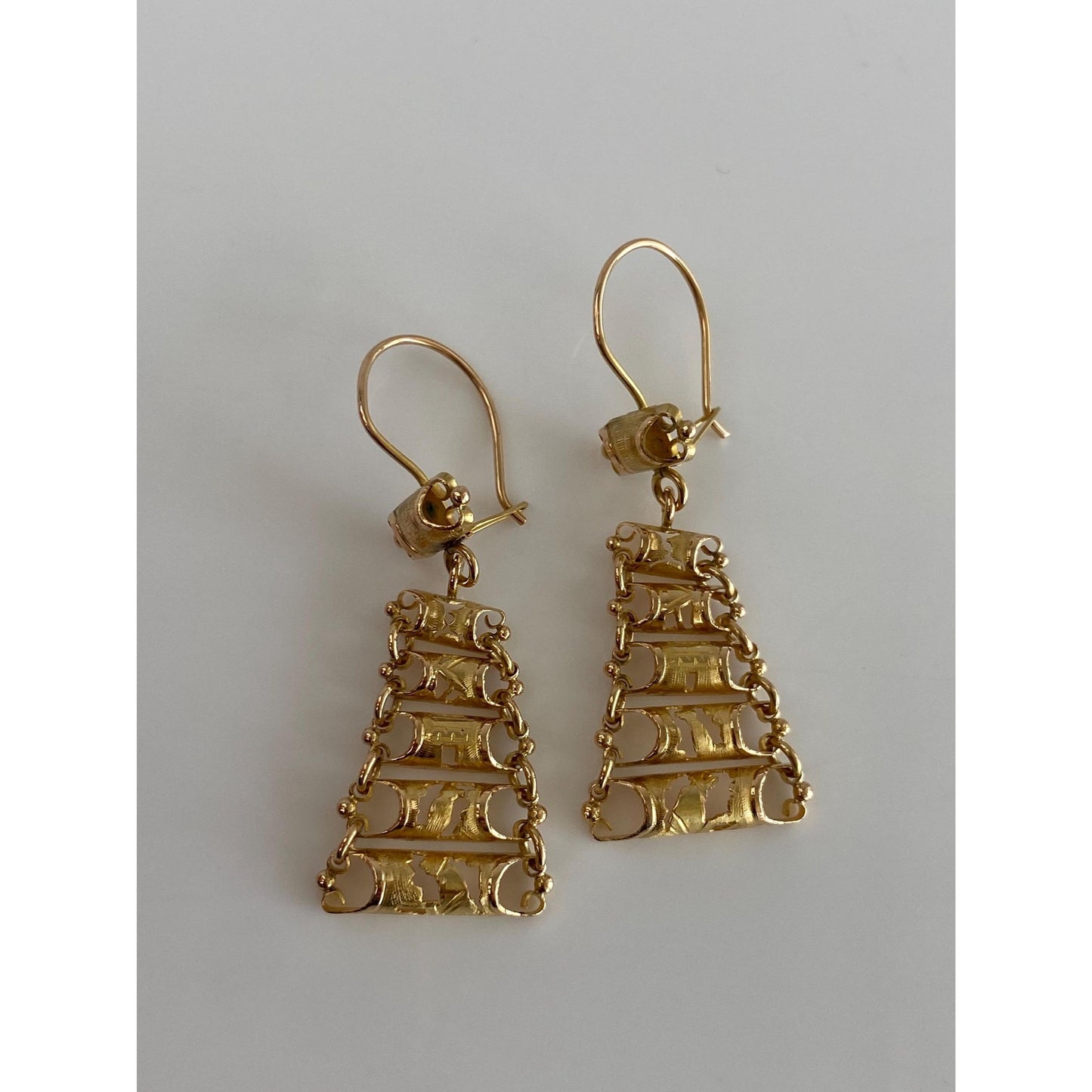 Vintage Solid 18k Yellow Gold Chain Dangle Earrings