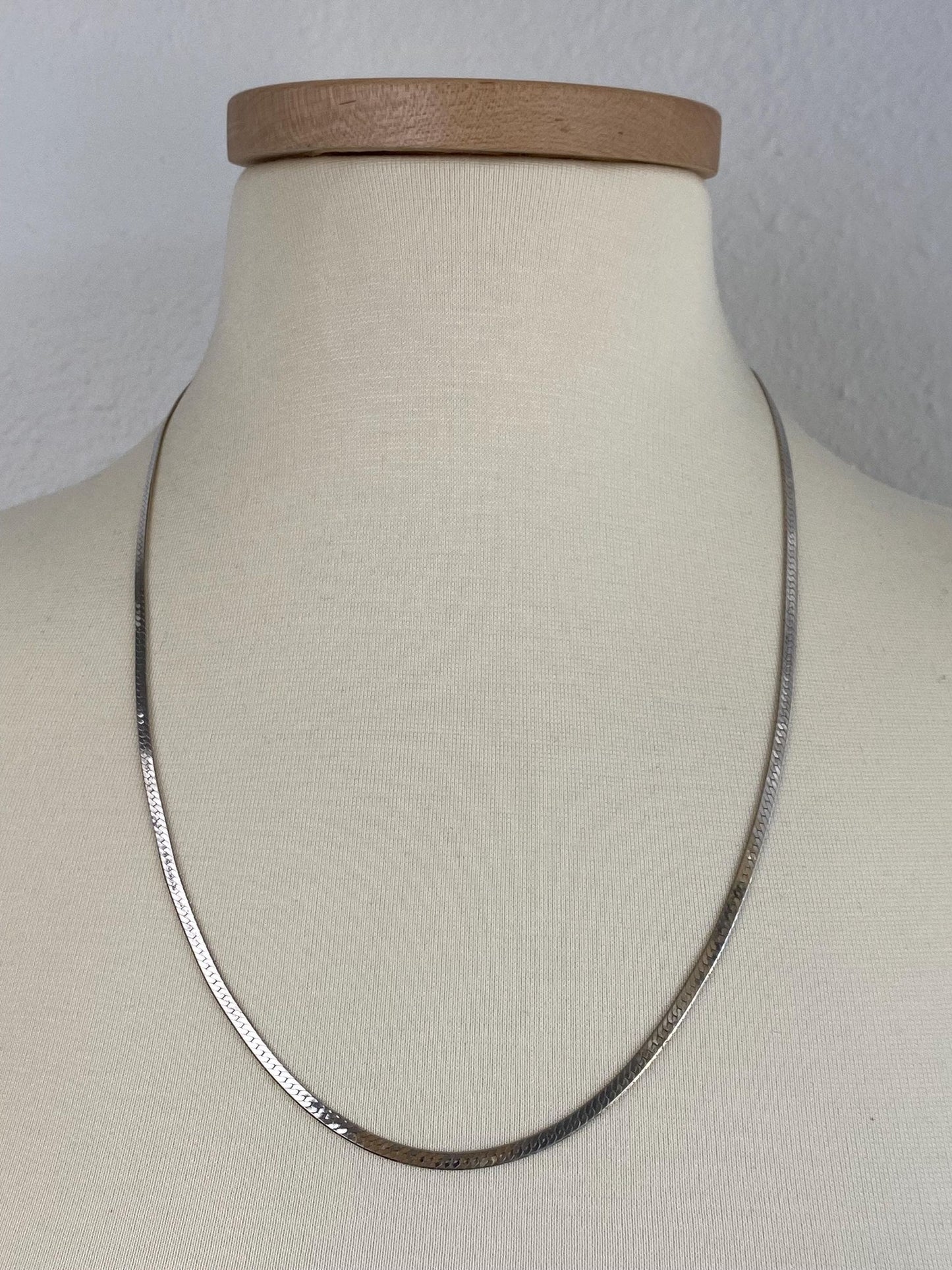 Vintage Solid 14k White Gold Herringbone Chain Necklace - 24 inches