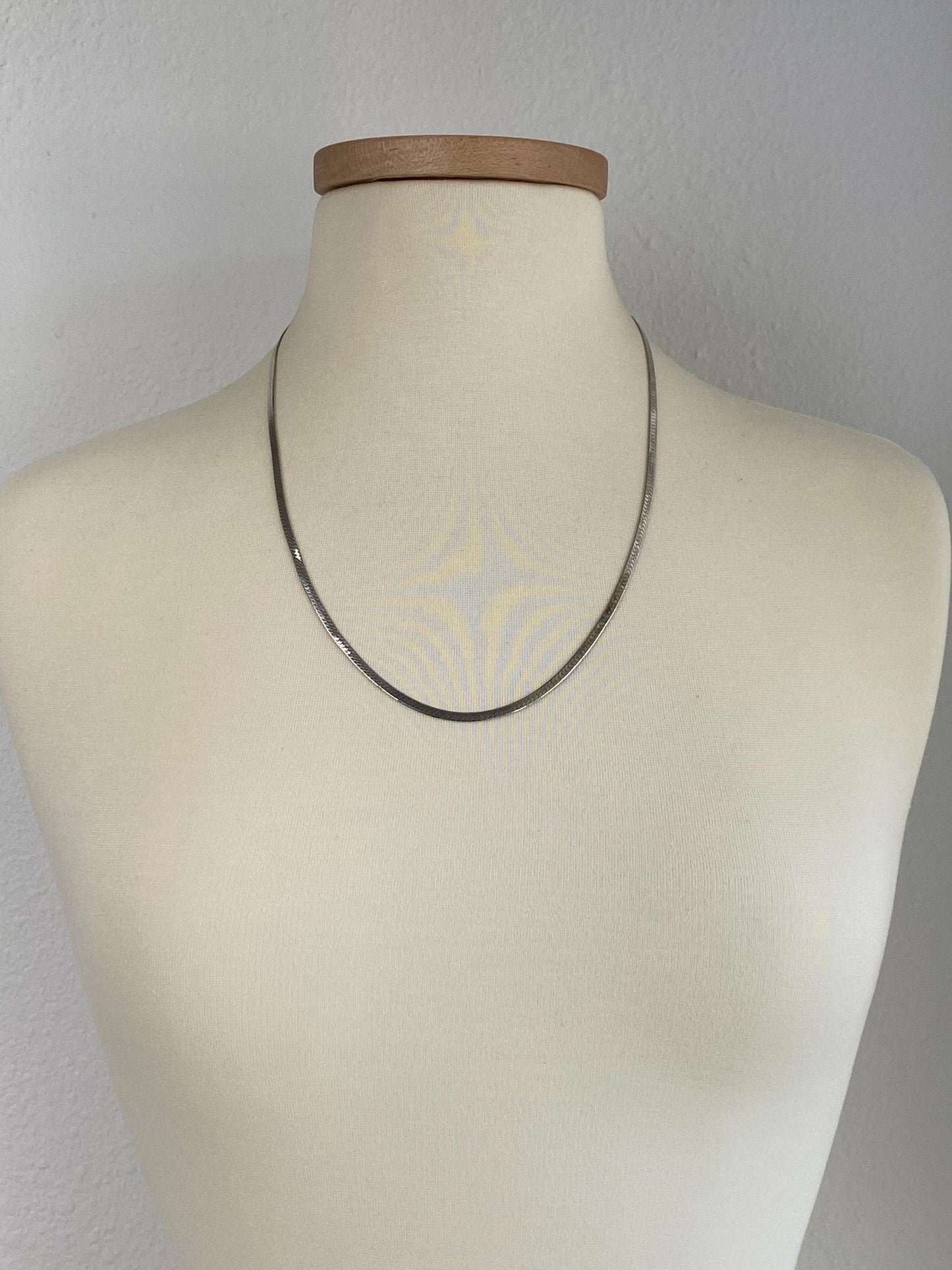 Vintage Solid 14k White Gold Herringbone Chain Necklace - 24 inches