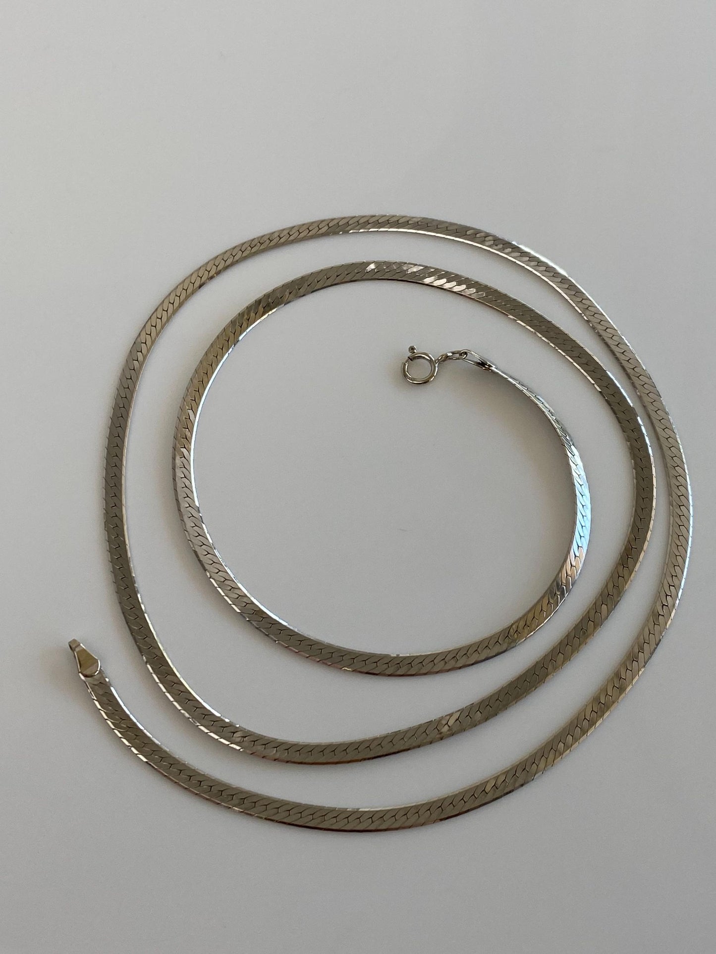 Vintage Solid 14k White Gold Herringbone Chain Necklace - 24 inches