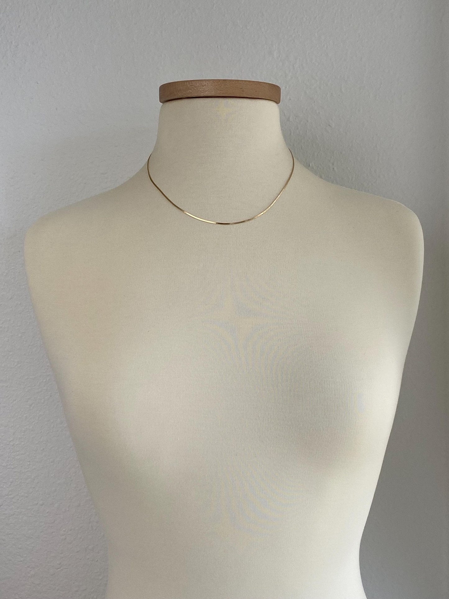 Vintage Solid 14k Yellow Gold Slim Flat Chain Necklace - 18 inches