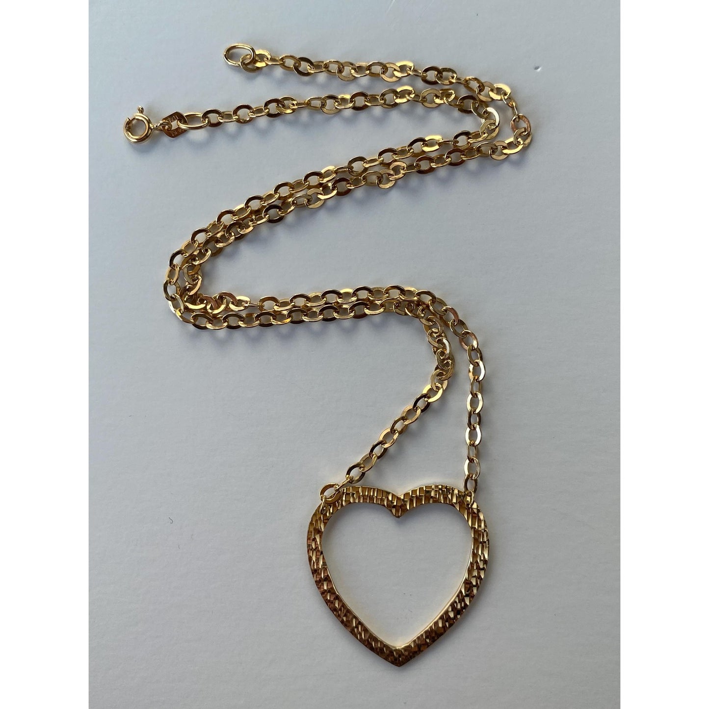 Vintage Solid 14k Yellow Gold Textured Heart Cable Chain Necklace - 18 inches