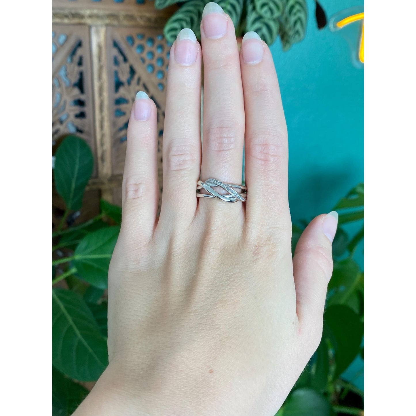 Vintage Solid 14k White Gold Diamond Twist Ring Band - Size 8.75