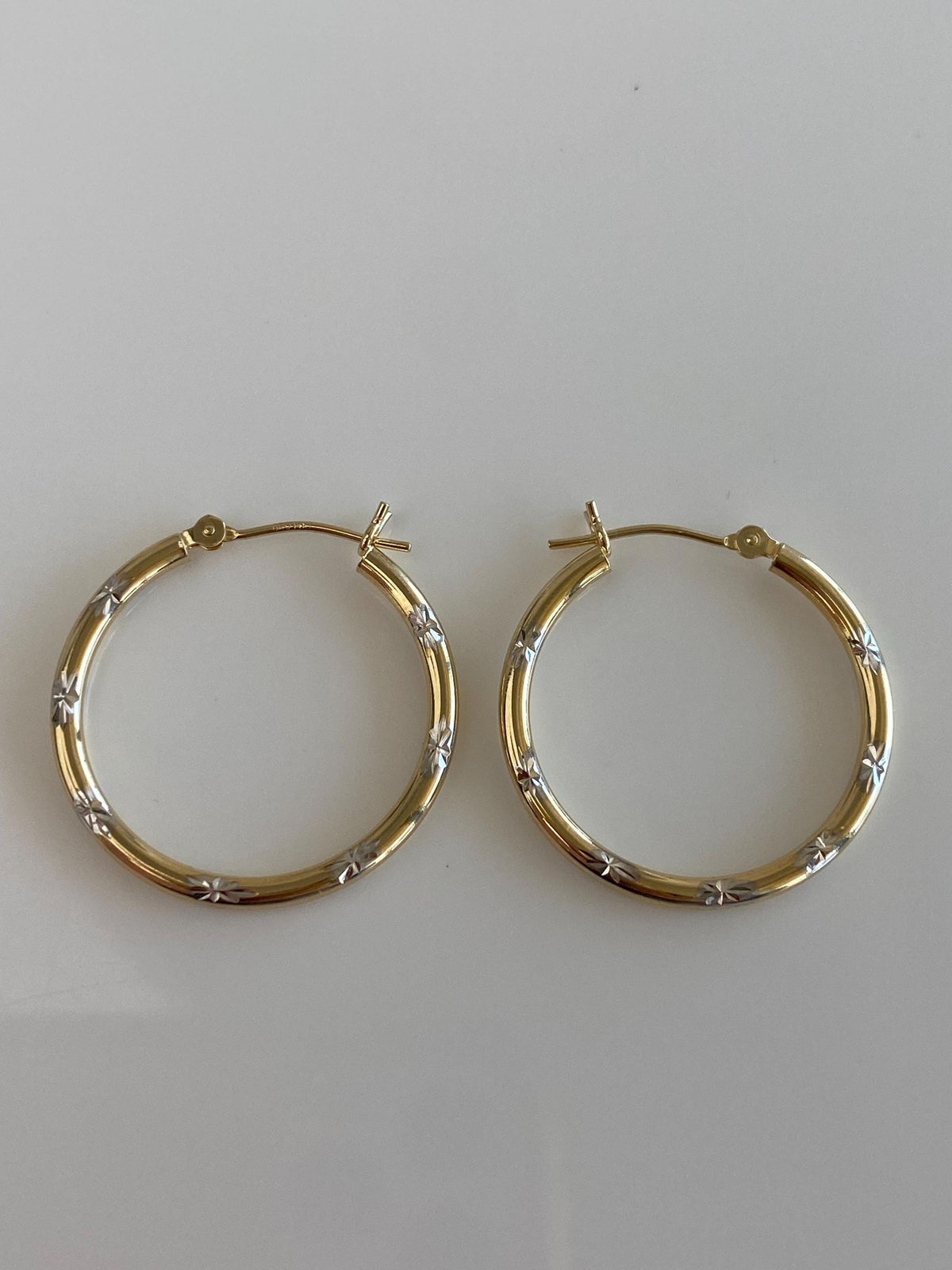 Vintage 14k White & Yellow Gold Diamond Cut Stars Hoop Earrings