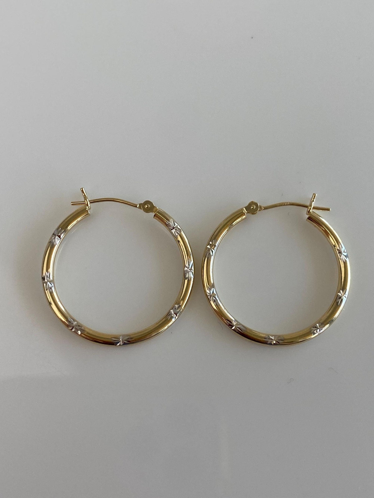 Vintage 14k White & Yellow Gold Diamond Cut Stars Hoop Earrings