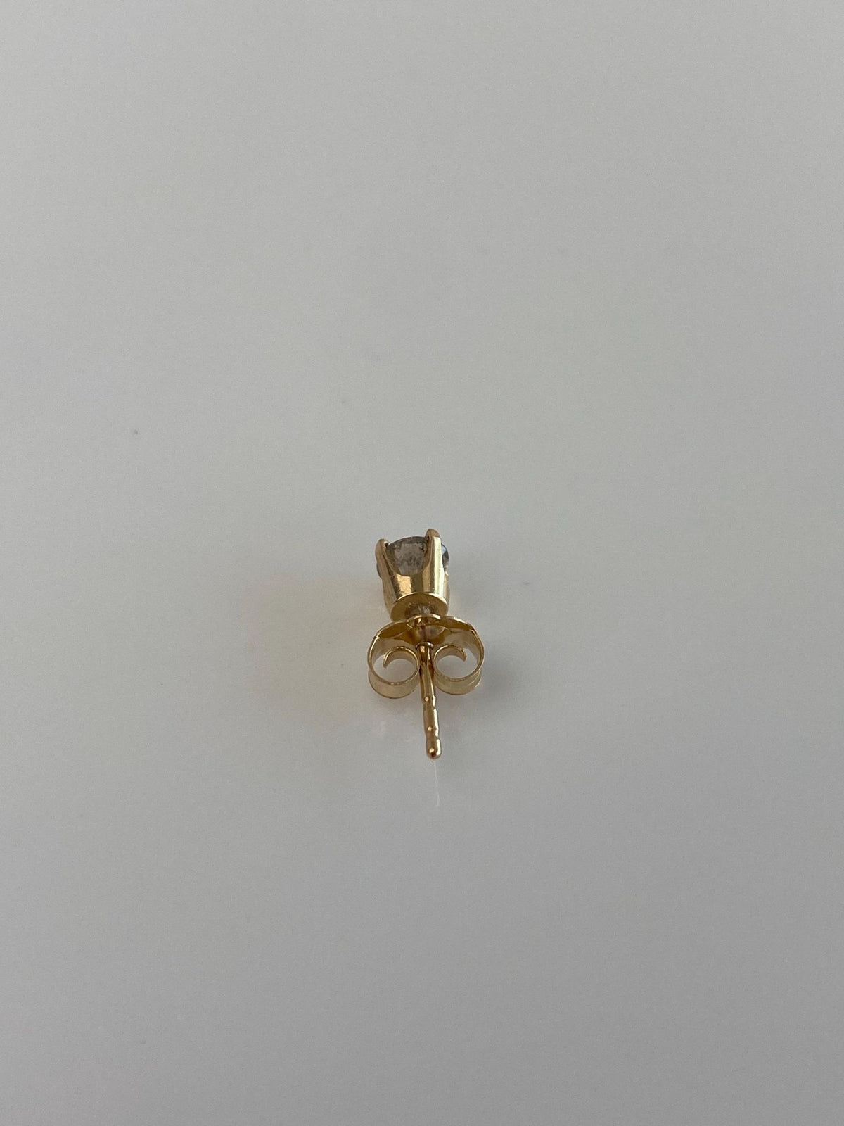 Vintage Solid 14k Yellow Gold SINGLE Diamond Stud Earring
