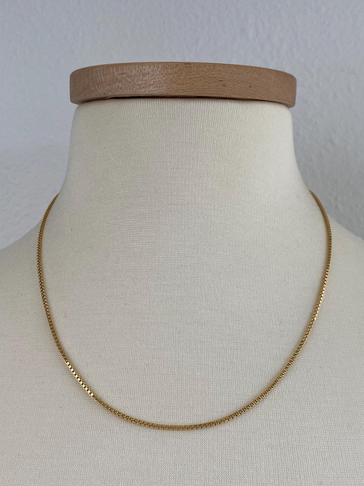 Vintage Solid 18k Yellow Gold Box Chain Necklace - 20 inches