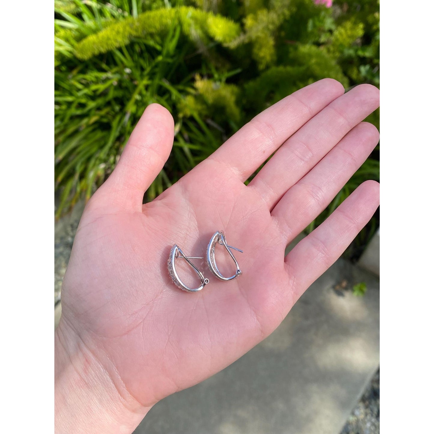 Vintage Solid 14k White Gold Diamond Drop Earrings