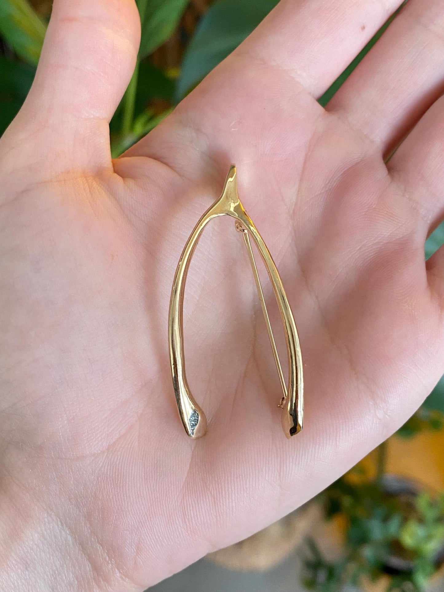 Vintage Solid 14k Yellow Gold Wishbone Brooch Pin