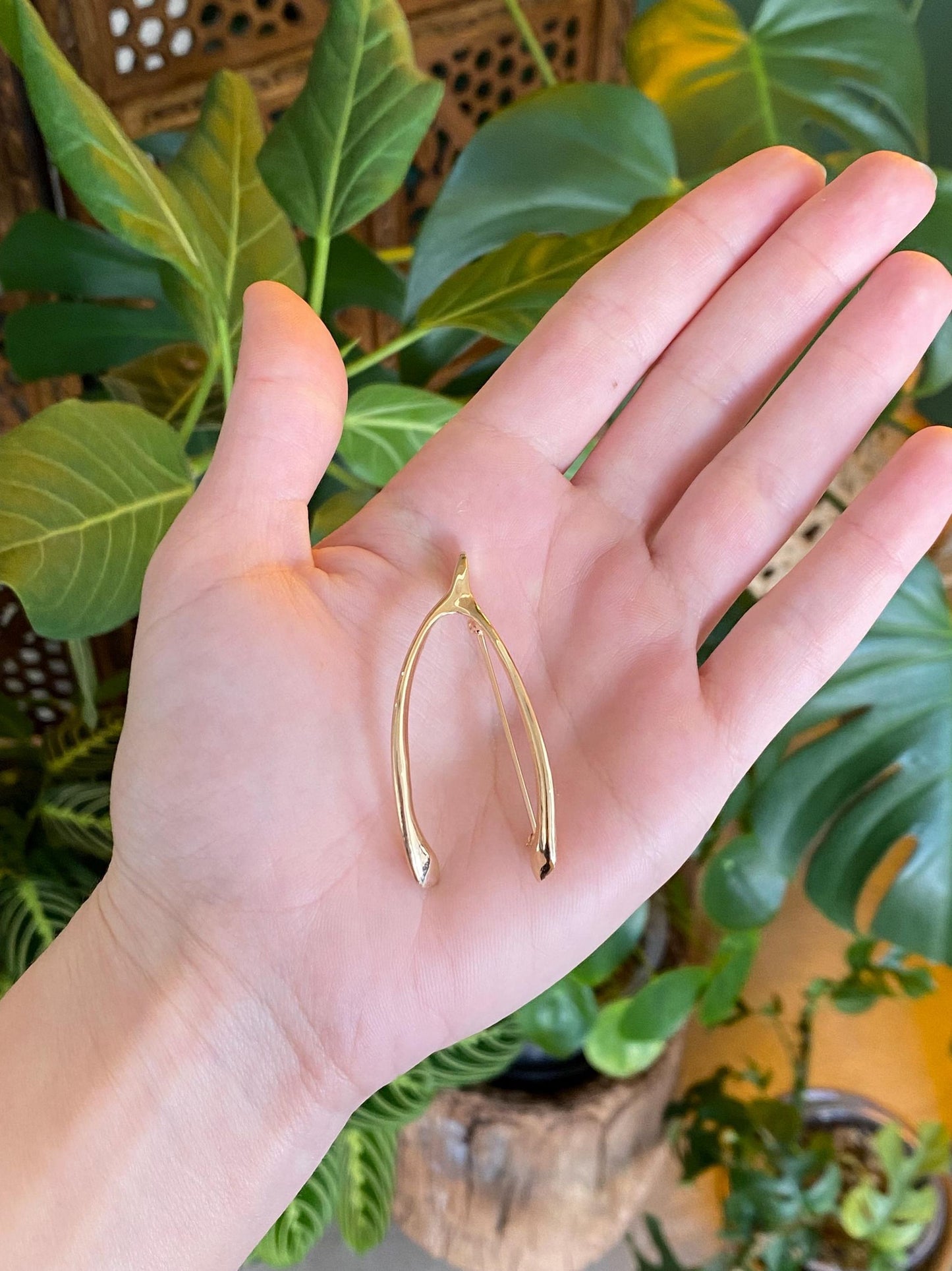 Vintage Solid 14k Yellow Gold Wishbone Brooch Pin