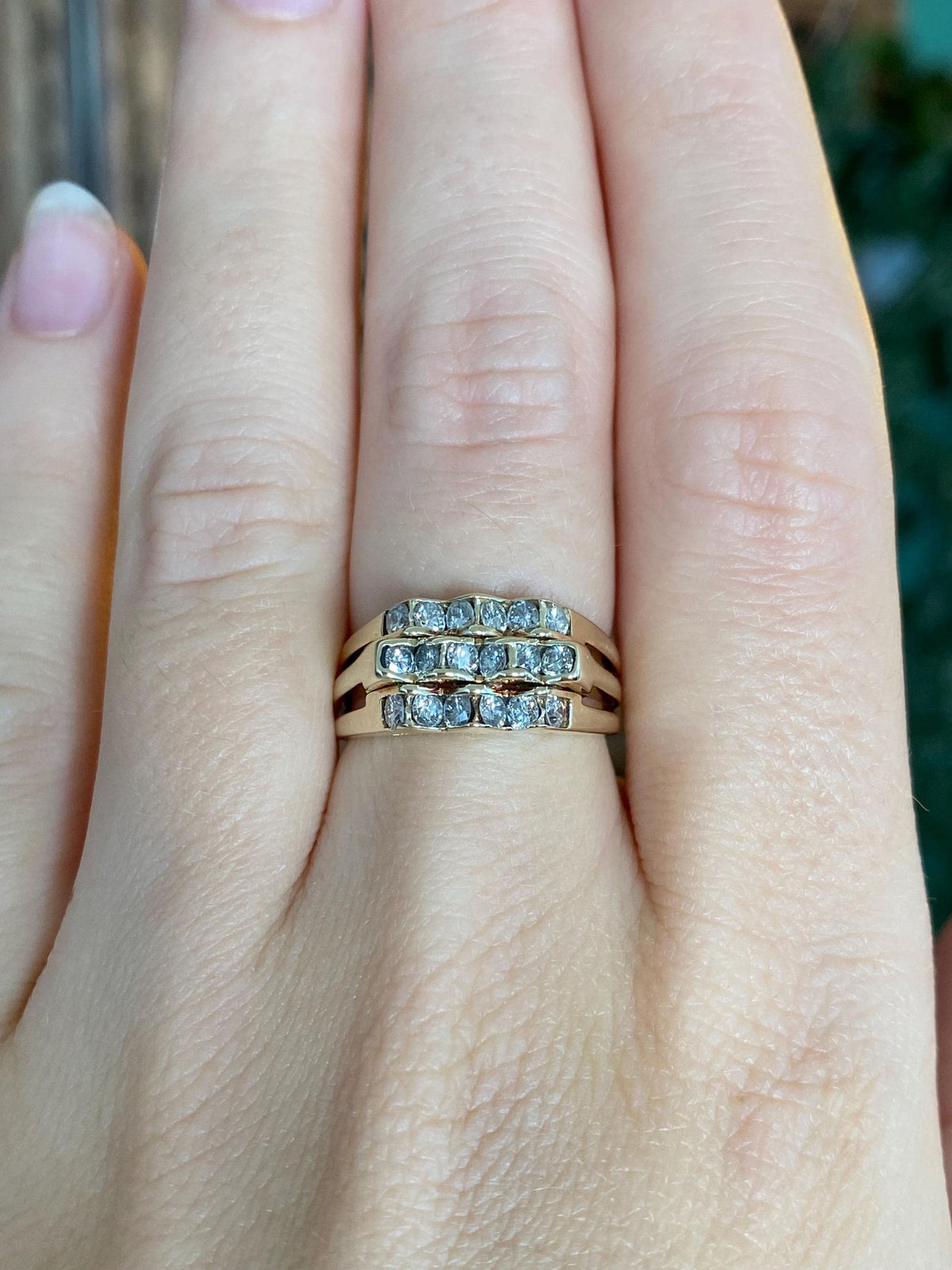 Vintage Solid 14k Yellow Gold Diamonds Zig Zag Rows Ring Band - Size 6.25