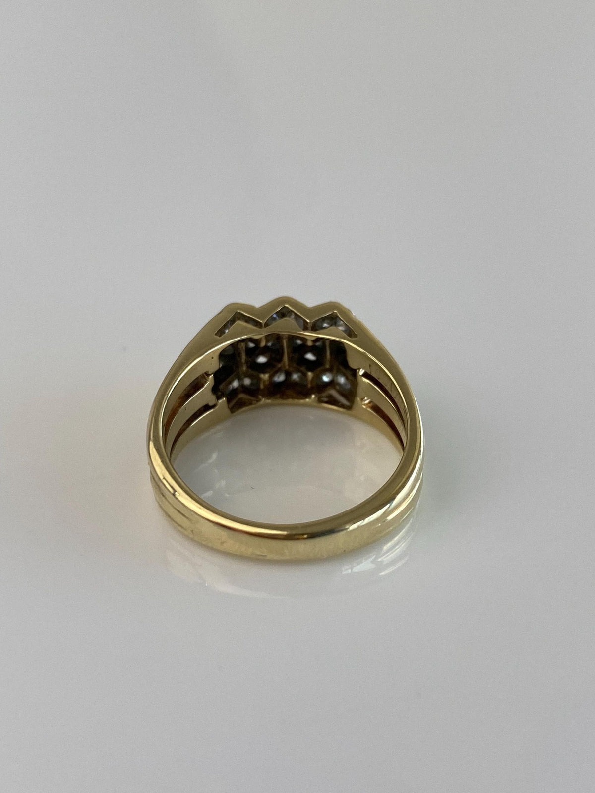 Vintage Solid 14k Yellow Gold Diamonds Zig Zag Rows Ring Band - Size 6.25