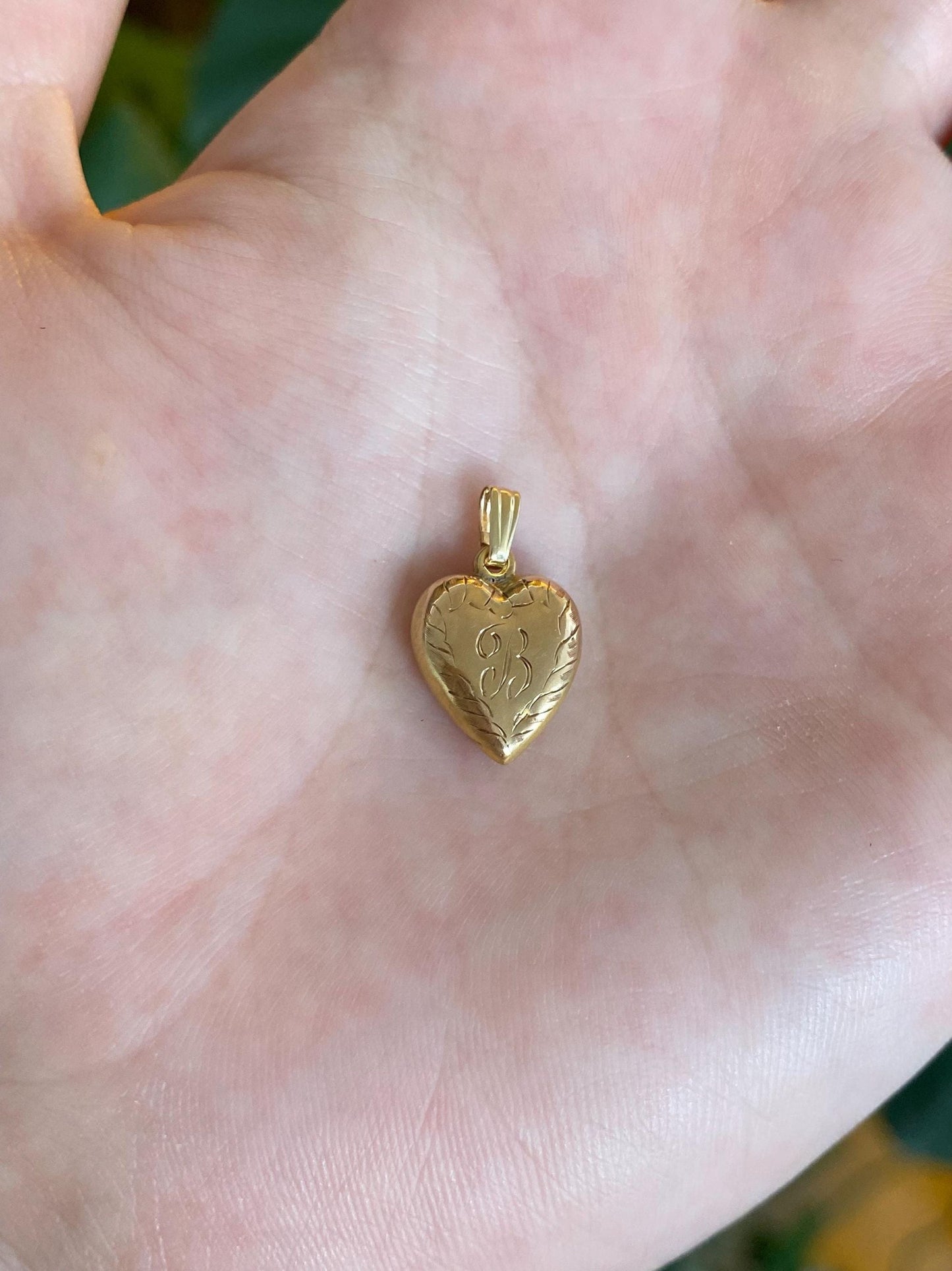 Vintage 10k Rosey Gold Initial 'B' Engraved Puffy Heart Charm