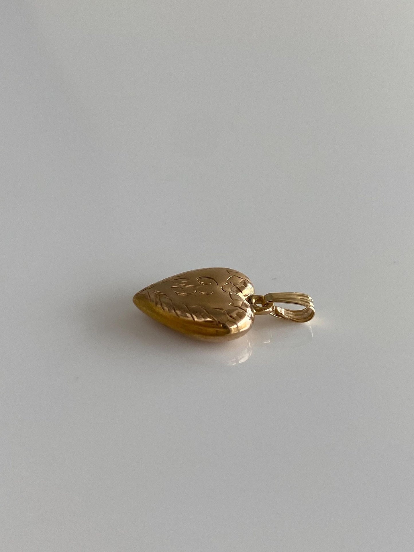 Vintage 10k Rosey Gold Initial 'B' Engraved Puffy Heart Charm