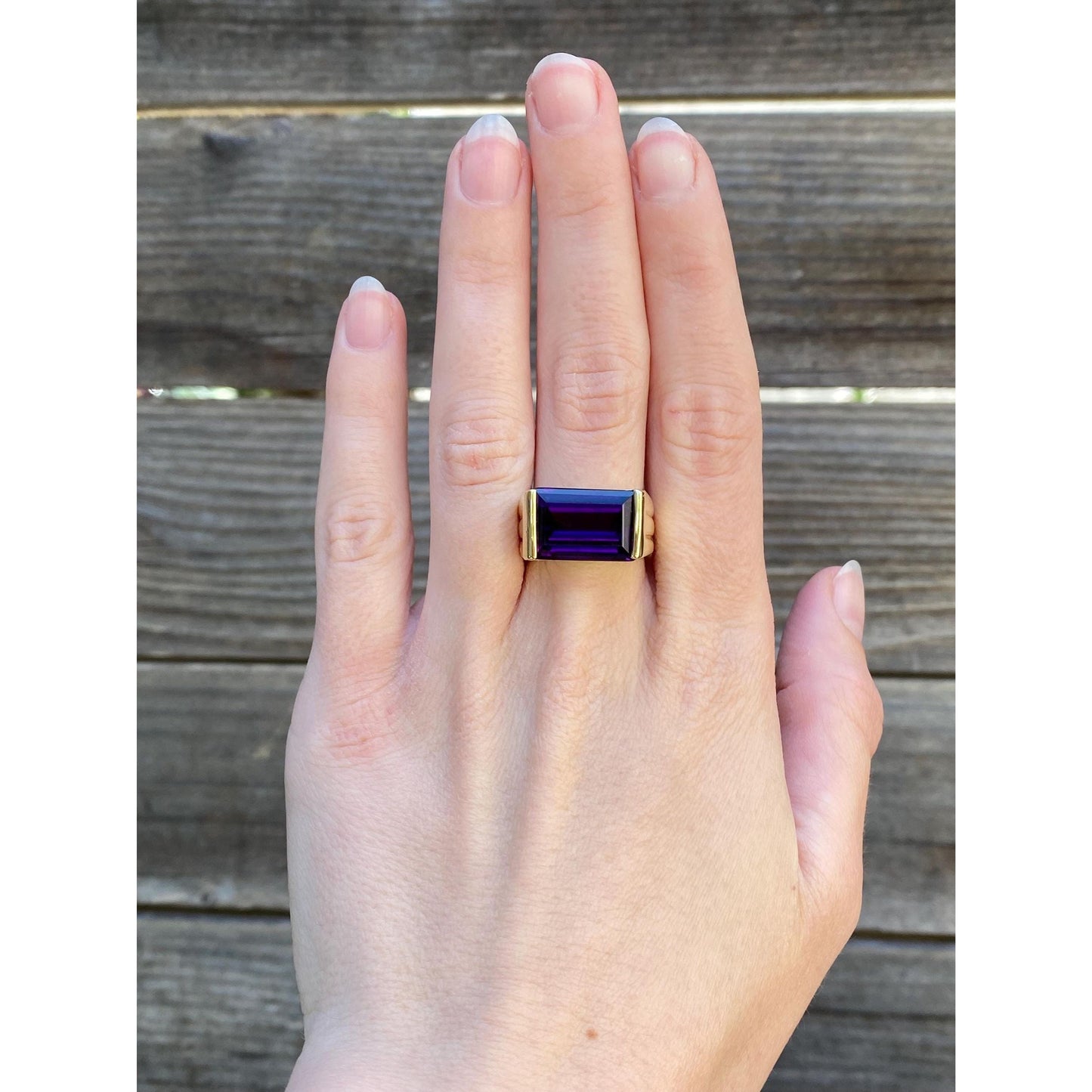 Vintage Solid 18k Yellow Gold Amethyst Signet Ring - Size 7