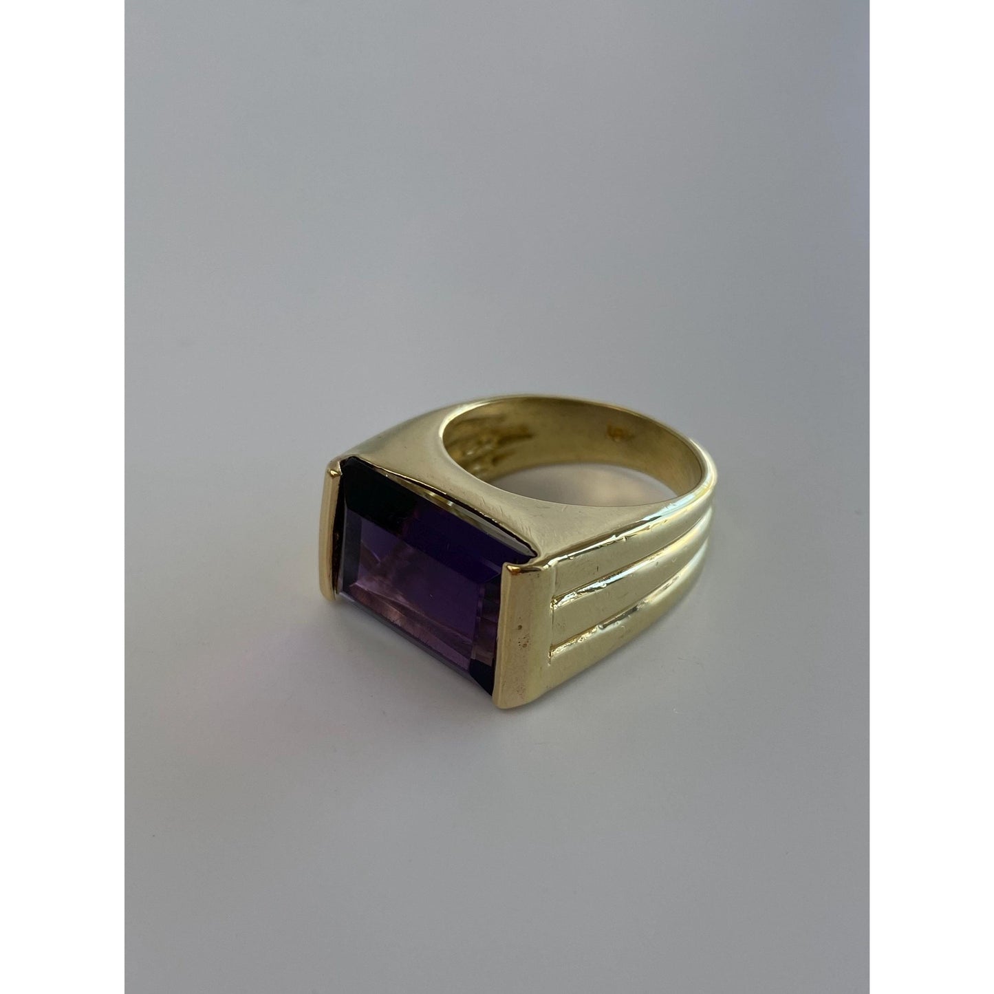 Vintage Solid 18k Yellow Gold Amethyst Signet Ring - Size 7